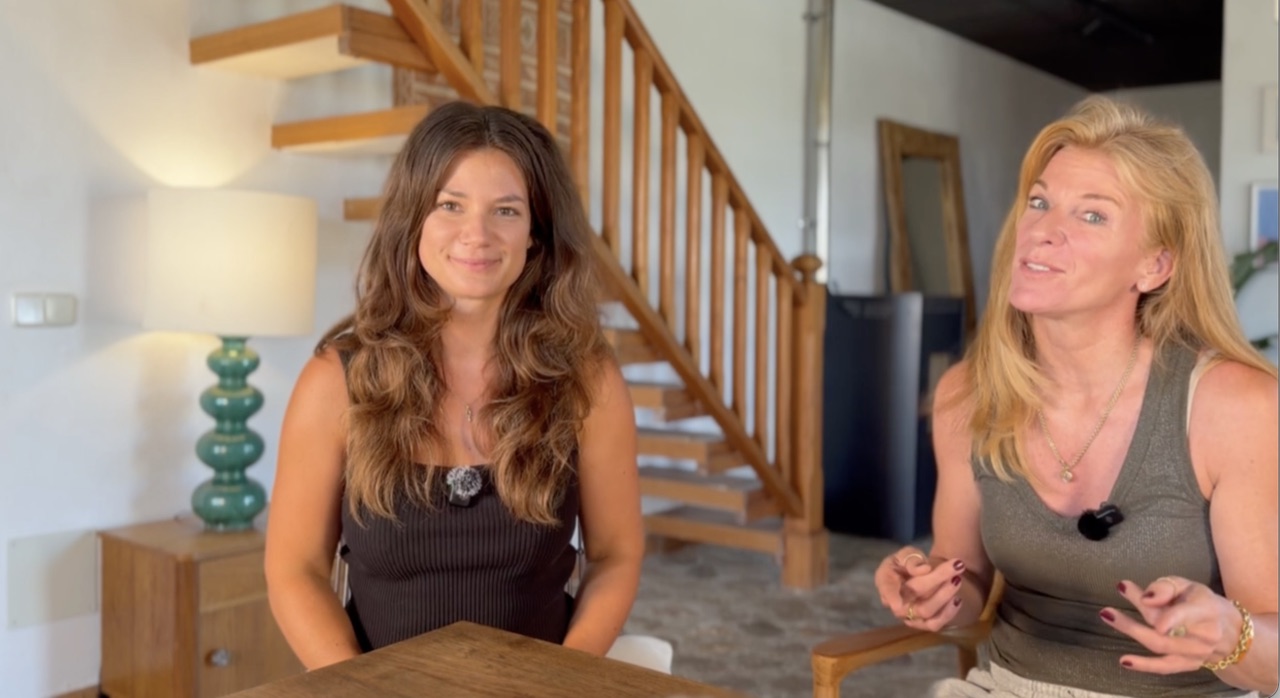 Julia und Alexandra heißen dich im Emotions-Gym willkommen